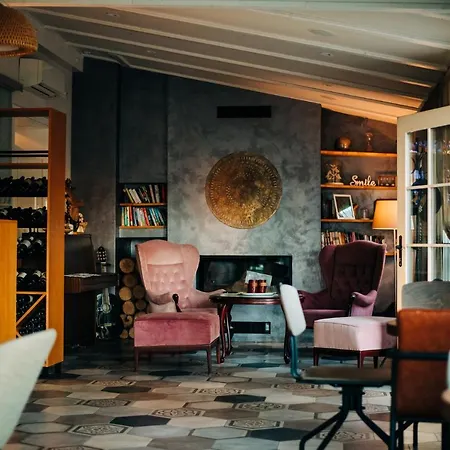 Hotel Sundial Boutique Hotel 3*